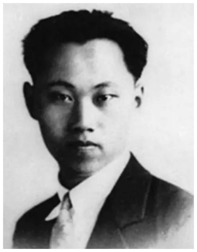 他是西安事变推动者，后担任外交副部长，儿子是原中信证券董事长