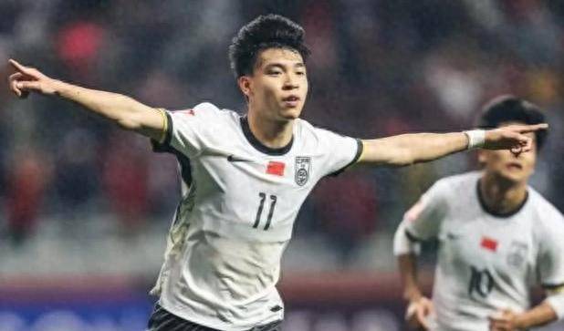 王钰栋无缘汉堡！经纪人：中超收入超欧洲，海外青训项目只为赚钱