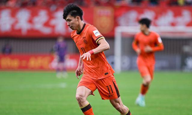 王钰栋无缘汉堡!经纪人:中超收入超欧洲,海外青训项目只为赚钱