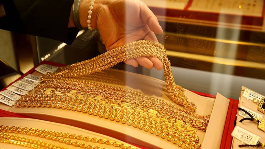 证券时报：金价再创历史新高，“避险”黄金不应异化为投机工具