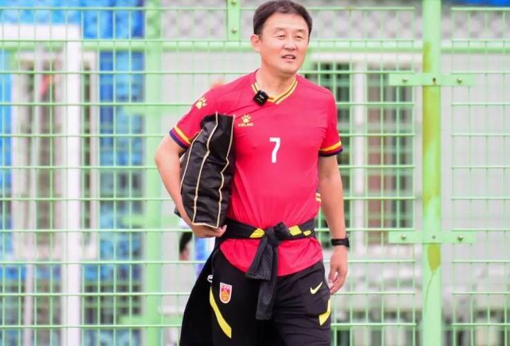 大反转,孙继海免费培训后续,索要球员18万解约费,内幕曝光