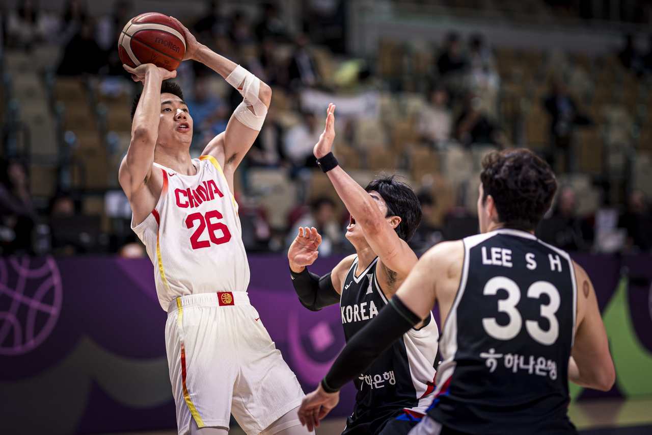 12个拼命三郎,6个来自浙江,“浙”势力为中国男篮撑起半边天