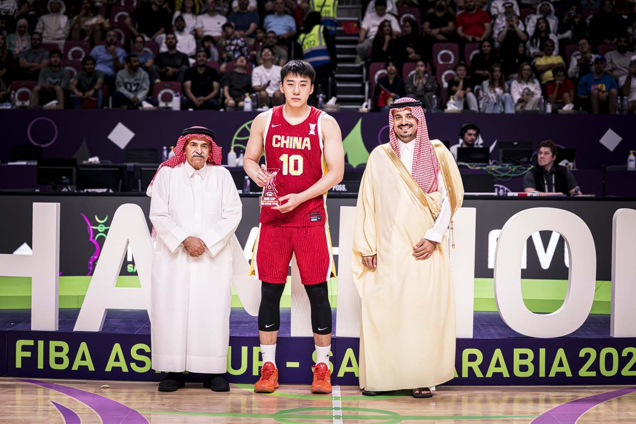 12个拼命三郎,6个来自浙江,“浙”势力为中国男篮撑起半边天