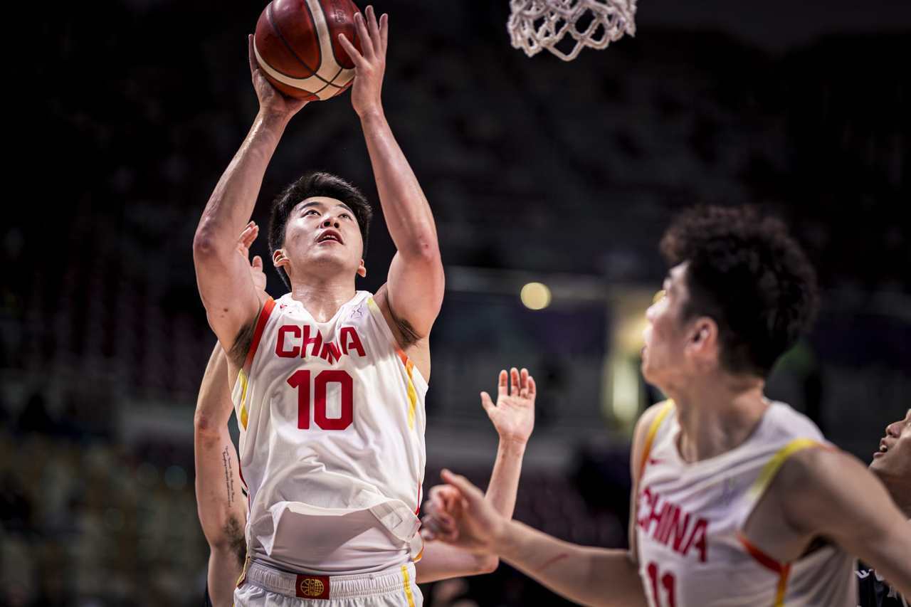 12个拼命三郎,6个来自浙江,“浙”势力为中国男篮撑起半边天