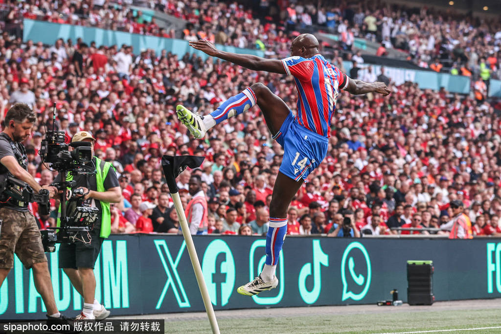 罗马诺爆料：格伊体检已完成，水晶宫主席与格拉斯纳将做出关键决定