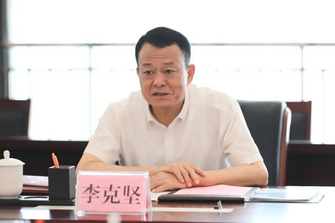 江西省政府秘书长调整